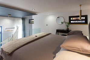 Apartment, 1 King Bed