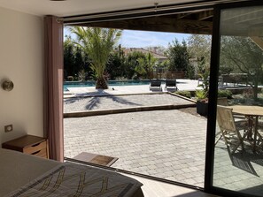 Interior - Villa, pool, 200 m from Eyrac beach, south-facing terrace, like a lodge. (Arcachon)