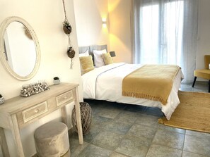 3 chambres, fer et planche à repasser, Wi-Fi gratuit, draps fournis