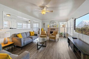 Smart-TV, peis og kontorer