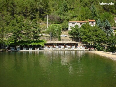 Location DE 4 A 6 Personnes AU Soleil