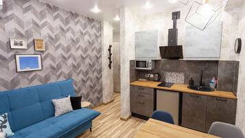 Apartment | Eigene Küche | Kühlschrank, Mikrowelle, Herdplatte, Hochstuhl