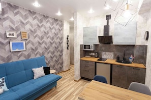 Apartment | Eigene Küche | Kühlschrank, Mikrowelle, Herdplatte, Hochstuhl