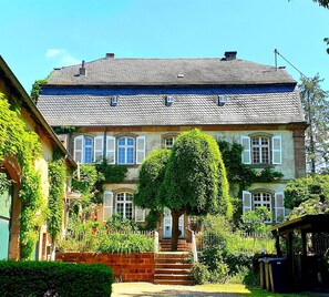 Exterior - Ferien im Schloss Hilbringen (Merzig)