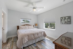 5 bedrooms, iron/ironing board, free WiFi, bed sheets