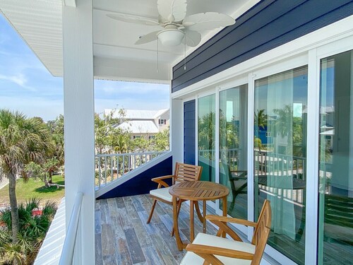 Pool House Walk to Beach & Margaritaville