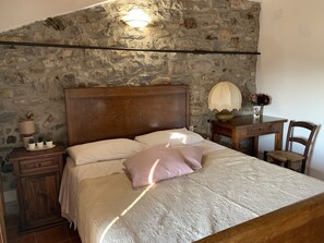 1 Schlafzimmer, Bügeleisen/Bügelbrett, Bettwäsche