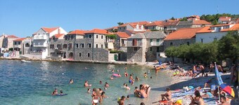 Romantic Apartment With big Garden and Grill