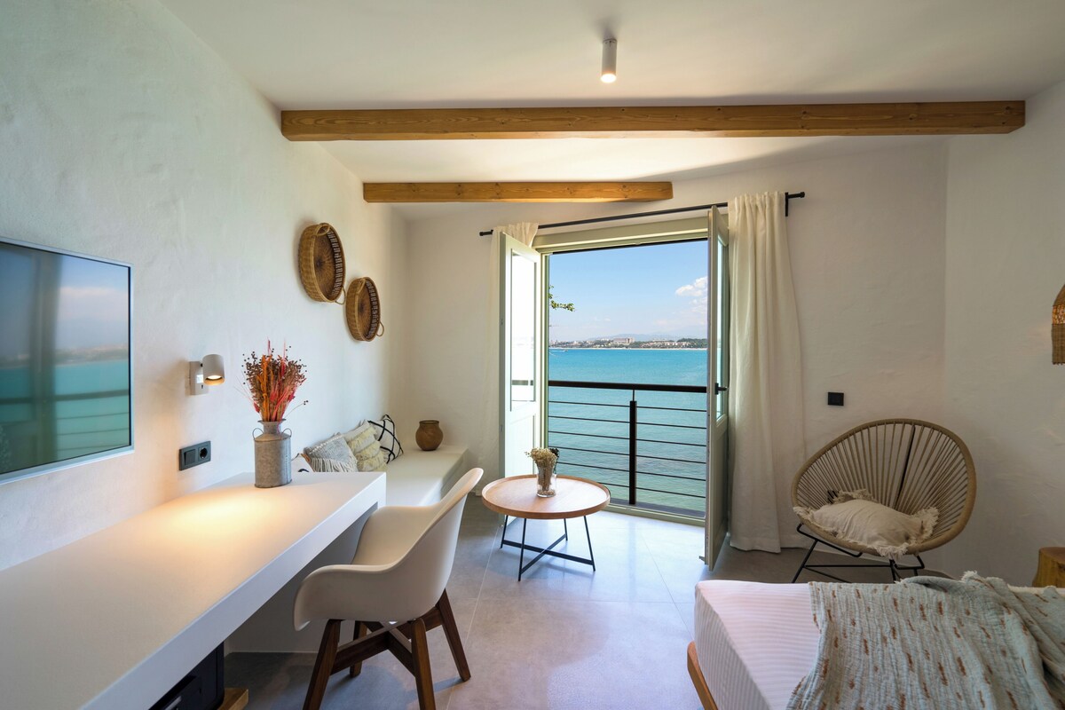 Deluxe Room, Sea View, Beachfront | View from room