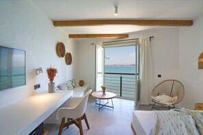 Deluxe-Zimmer, Meerblick, Strandnähe | 1 Schlafzimmer, hochwertige Bettwaren, Select-Comfort-Betten, Minibar