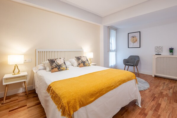 1 bedroom, iron/ironing board, travel crib, free WiFi