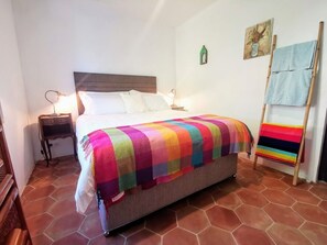 3 habitaciones, tabla de planchar con plancha, cuna de viaje y wifi 