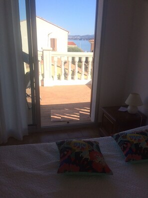 4 Schlafzimmer, Bügeleisen/Bügelbrett, kostenloses WLAN