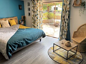 5 Schlafzimmer, Bügeleisen/Bügelbrett, Reisekinderbett, kostenloses WLAN