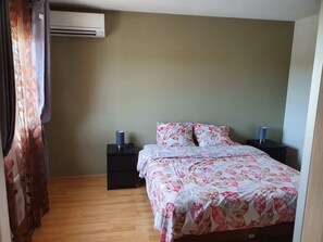 3 chambres, fer et planche Ă repasser, Wi-Fi gratuit, draps fournis