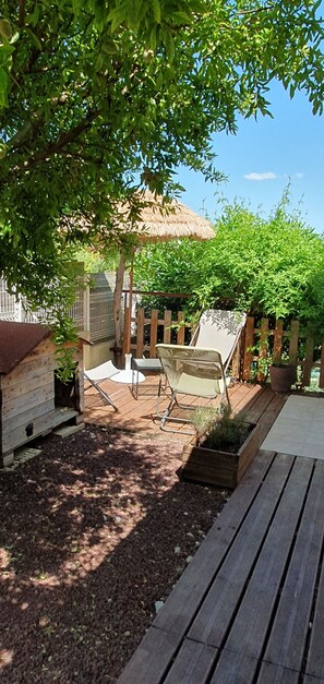 Terrace/patio - Maison Avec Piscine, Climatisation et Située à 2 pas du Centre Historique (Sommières)