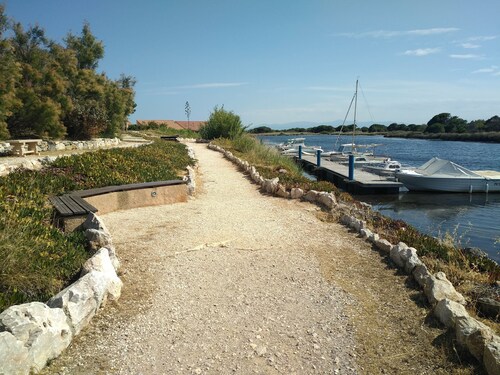 MAISON ENTRE MER ET LAC MARIN 3 ***