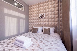 1 bedroom, hypo-allergenic bedding, individually decorated
