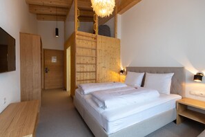 4 Schlafzimmer, Zimmersafe, Reisekinderbett, kostenloses WLAN