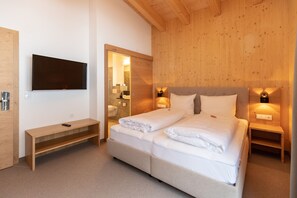 4 Schlafzimmer, Zimmersafe, Reisekinderbett, kostenloses WLAN