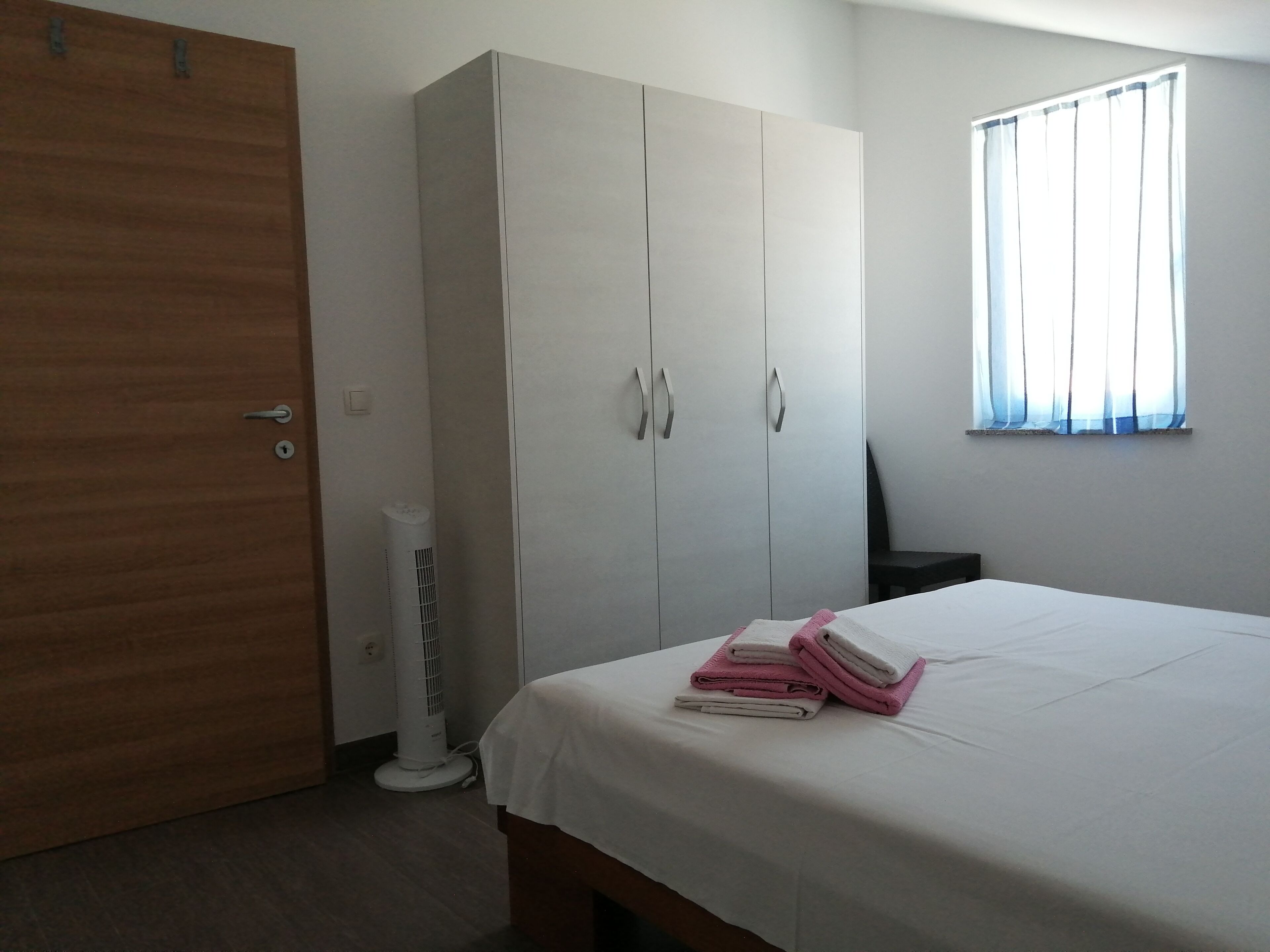 1 bedroom, iron/ironing board, travel crib, WiFi (free)