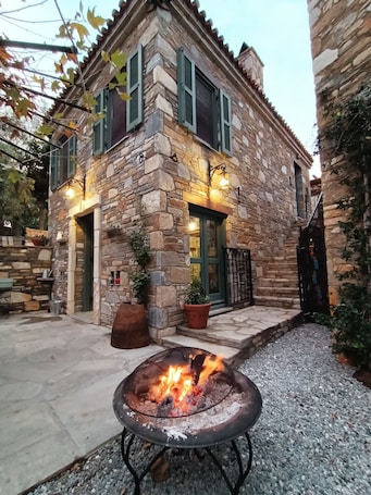 Terrace/patio. Pulinda Pansiyon