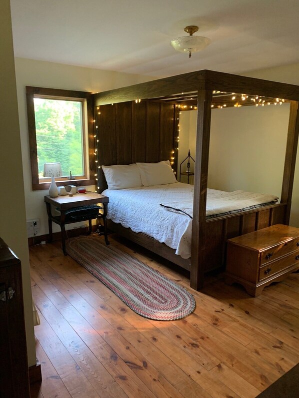 3 makuuhuonetta, ilmainen Wi-Fi, vuodevaatteet