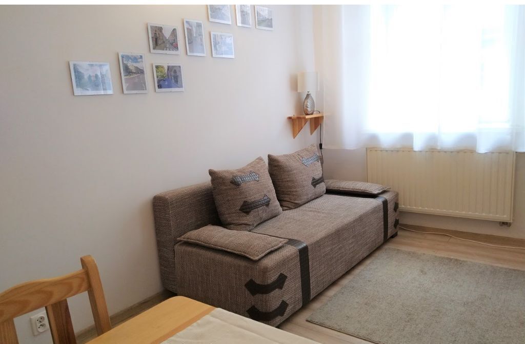 TV connectée, lecteur de DVD, livres, vidéothèque