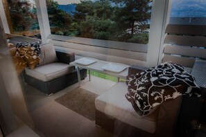 Interior - Three Lakes Vacation Suite...Enjoy life along the “Scenic Sip” (Lake Country)