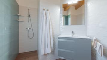Dusche, Handtücher, Seife