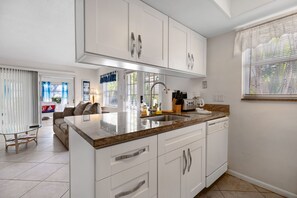 Fridge, microwave, oven, stovetop - Apt#1-Charming relaxing -beautiful APT-80yard walk to the BEACH wBBQ/ Patio (Pompano Beach)