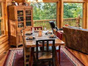 Dining - Secluded Mountain Lodge with Game Room (Cloudcroft)
