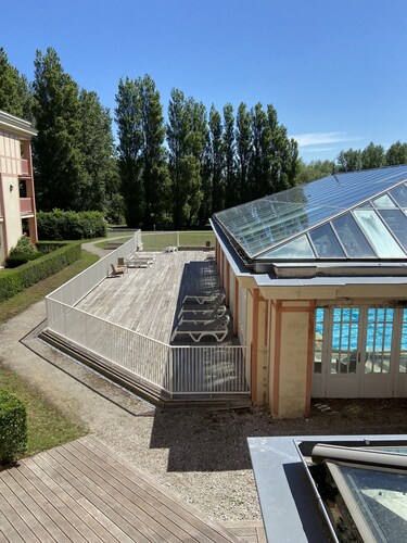 Appt 4/5 Personnes Avec Piscine Tennis et Aire de Jeux