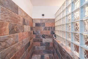 Shower, eco-friendly toiletries, hair dryer, bidet - Tropical oceanfront condo in Junquillal, WIFI, washer/dryer, AC, large kitchen.
 (Junquillal)