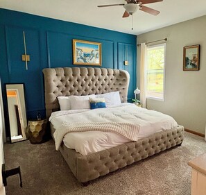 4 bedrooms, desk, iron/ironing board, free WiFi