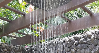 Remote, Romantic Tropical Villa with outdoor pool—15-minute walk to the beach!