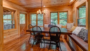 Cabin, 3 Bedrooms | Dining