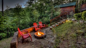 Cabin, 3 Bedrooms | Property grounds