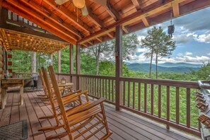 Cabin, 3 Bedrooms | Balcony