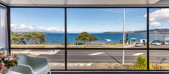 イカ ヌイ タウポ