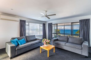 Living area - Ika Nui Taupo (Taupo)