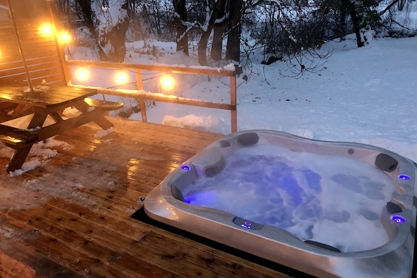 Bain à remous extérieur