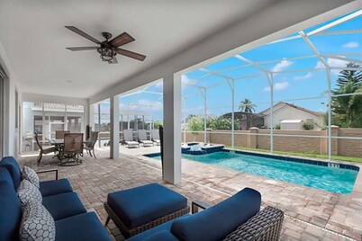 ⭐⭐⭐⭐⭐  NEW LOWER RATES! 8BR/5BA Resort Community/Private Pool/Spa/Theater