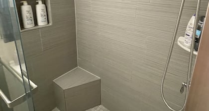 Luxury Suite. Conveniently Located. Free Parking.