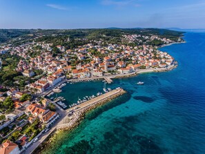 Marina - Pirka - apt. w. terrace & sea view,2 min to beach (Sutivan)