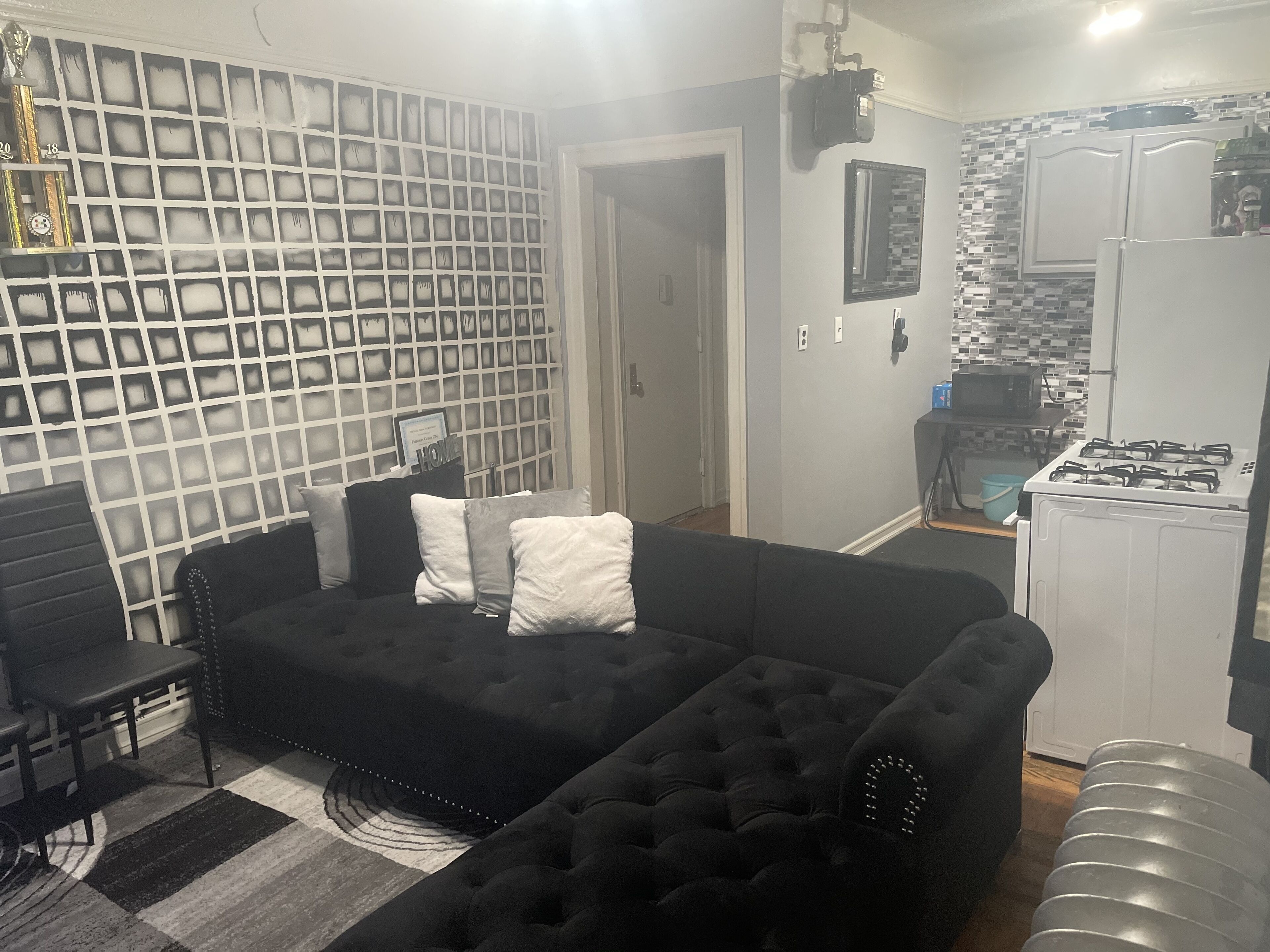 المنشأة من الداخل