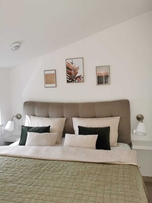 5 Schlafzimmer, Bügeleisen/Bügelbrett, Reisekinderbett, kostenloses WLAN