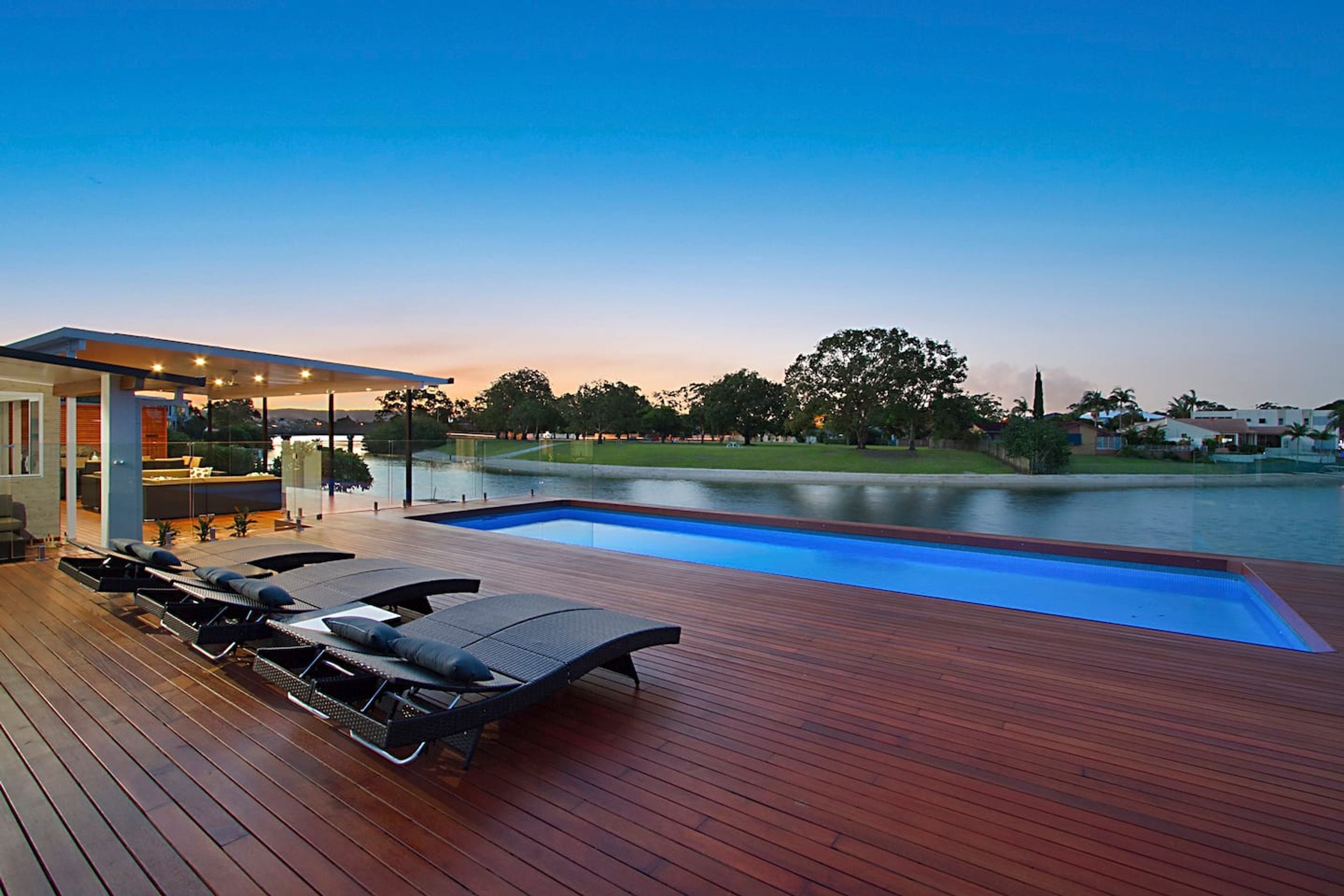 Luxury Villas Whitehaven (Heated pool) — image 6