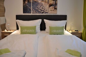 2 Schlafzimmer, Reisekinderbett, WLAN, Bettwäsche