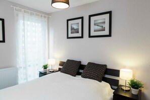 2 chambres, lit parapluie, Wi-Fi, draps fournis